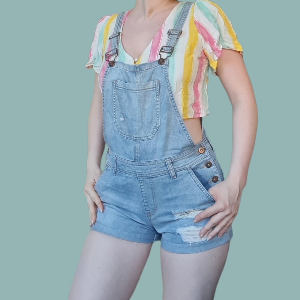 FOREVER 21, Distressed Denim Overall Shorts, Size 26